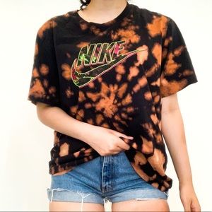 SOLD⚡️Nike Tie-Dye Tee⚡️